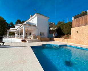 Swimming pool of House or chalet for sale in  Valencia Capital  with Air Conditioner, Heating and Private garden