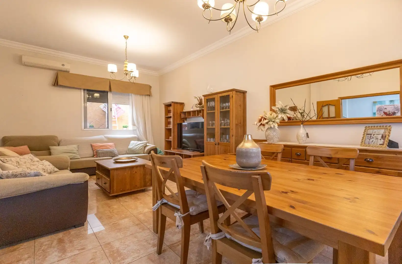 Comedor de Casa o chalet en venta en Melilla con Aire acondicionado, Calefacción y Terraza