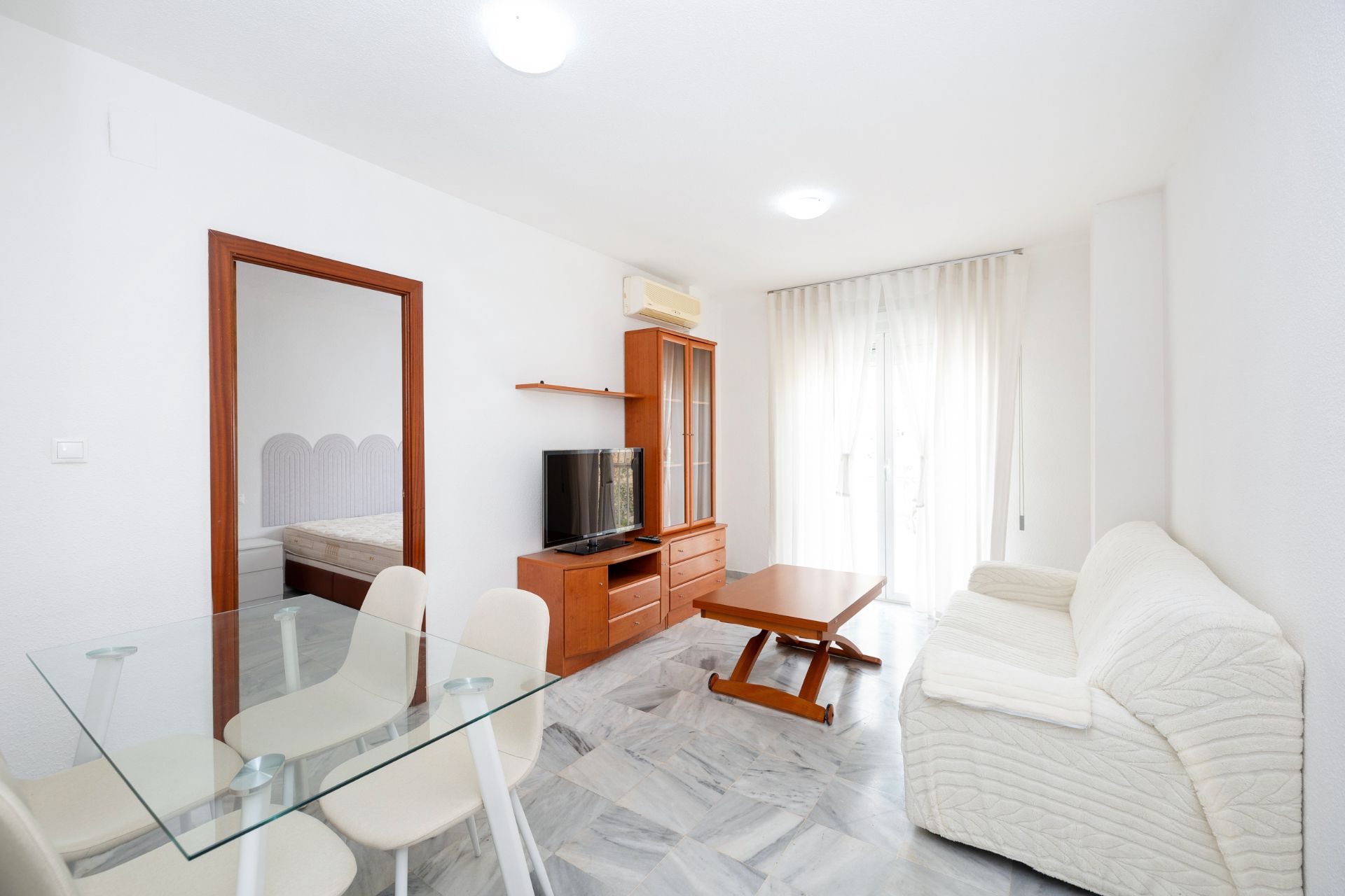 Wohnzimmer von Wohnungen zur Miete in Cenes de la Vega mit Klimaanlage, Heizung und Möbliert