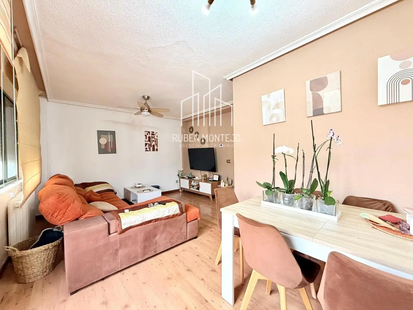 Sala de estar de Piso en venta en Salamanca con Calefacción, Terraza y Balcón