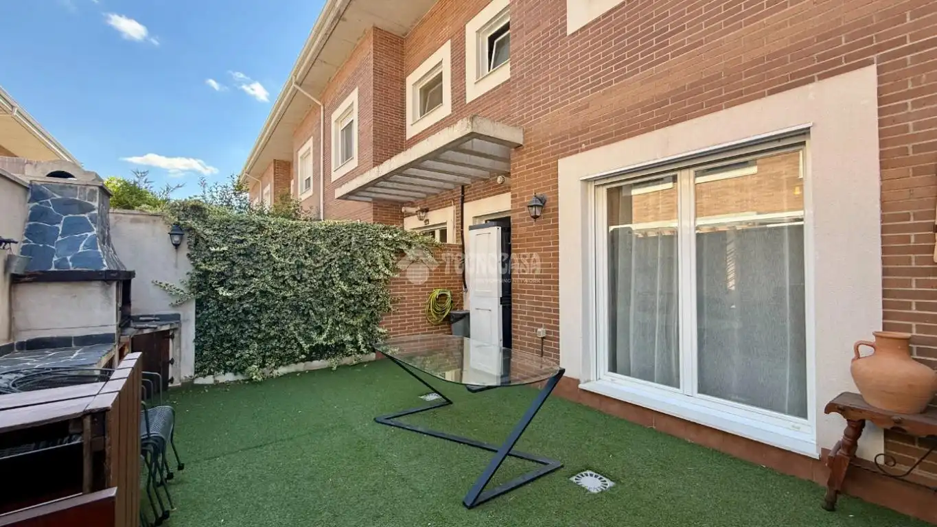 Casa pareada en venta en Marchamalo