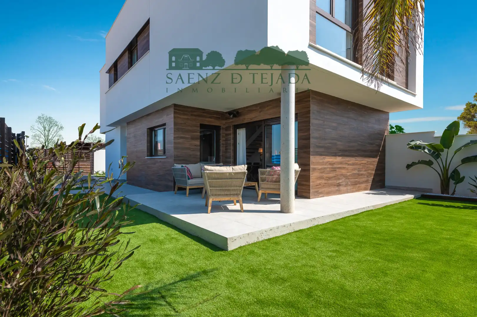 Terraza de Casa o chalet de alquiler en Dos Hermanas con Aire acondicionado, Calefacción y Jardín privado