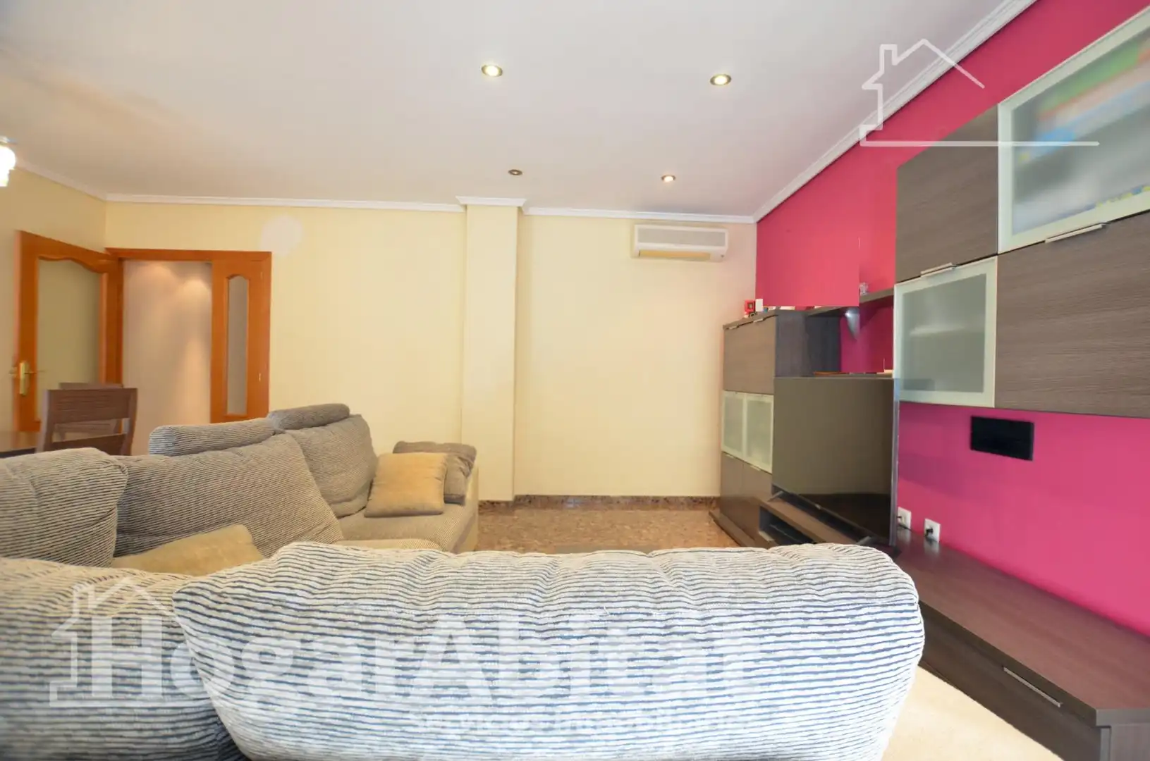 Sala de estar de Piso en venta en Tavernes de la Valldigna con Aire acondicionado, Calefacción y Trastero
