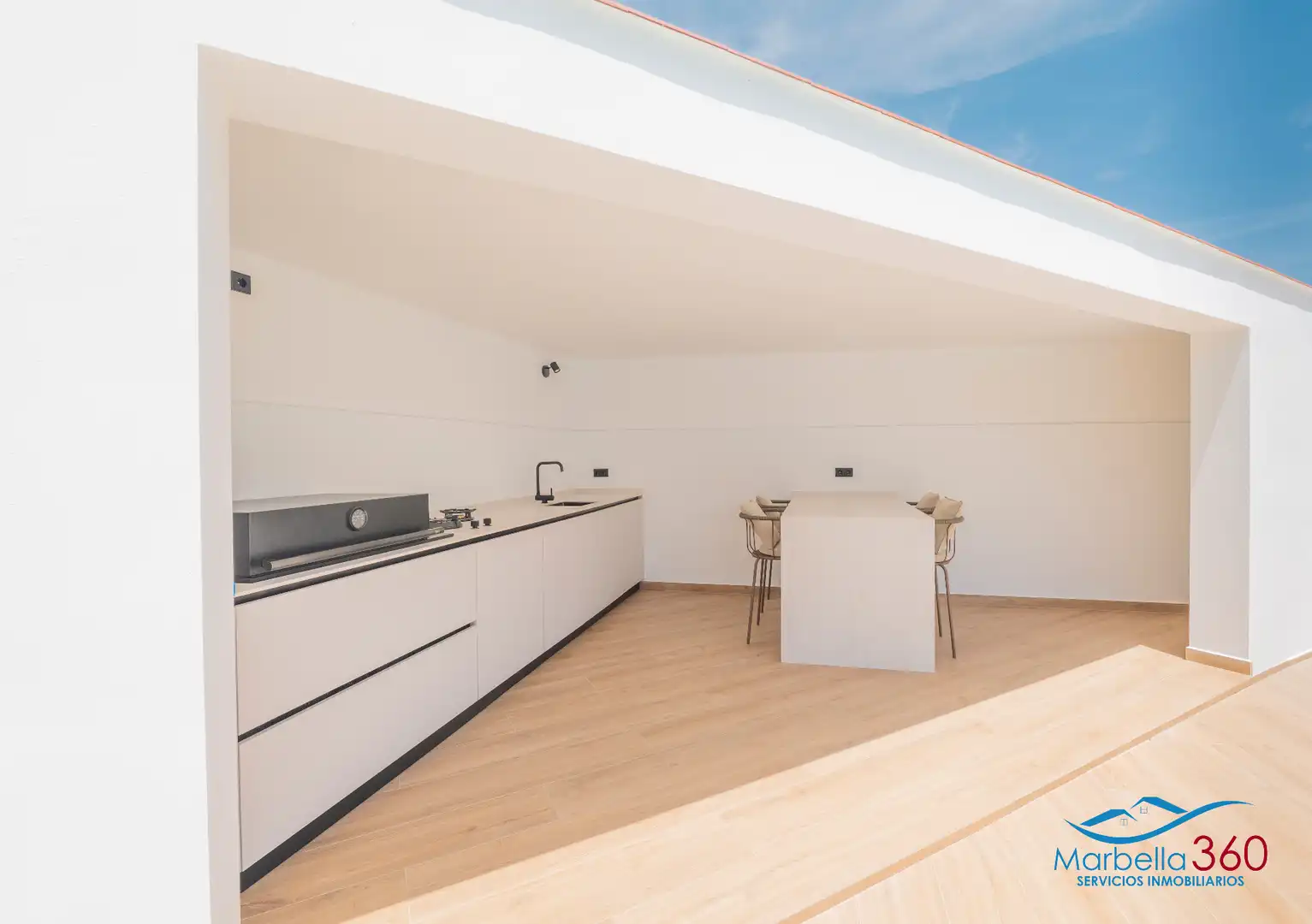 Cocina de Casa o chalet en venta en Estepona con Aire acondicionado, Calefacción y Jardín privado