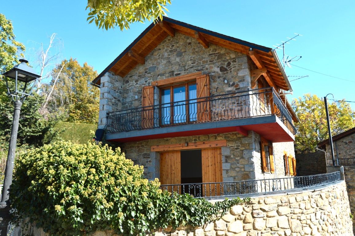 Vista exterior de Casa o chalet de alquiler en Llívia con Calefacción, Parquet y Trastero