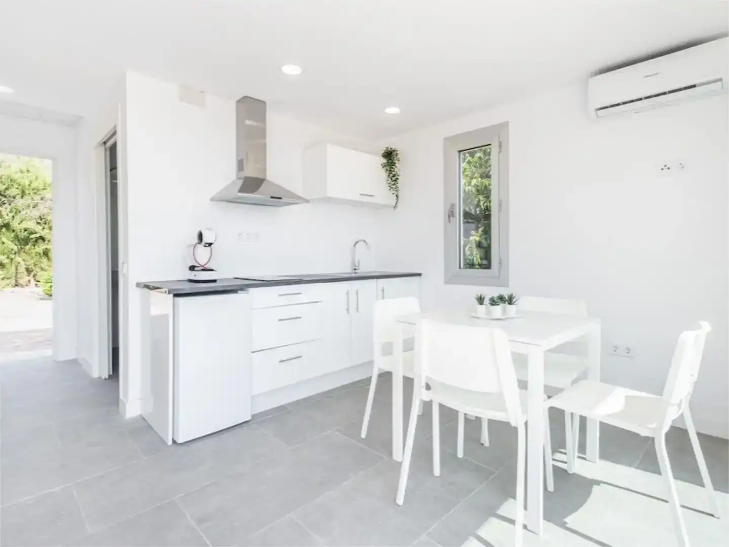 Küche von Wohnung zum Verkauf in Polop mit Klimaanlage, Schwimmbad und Balkon