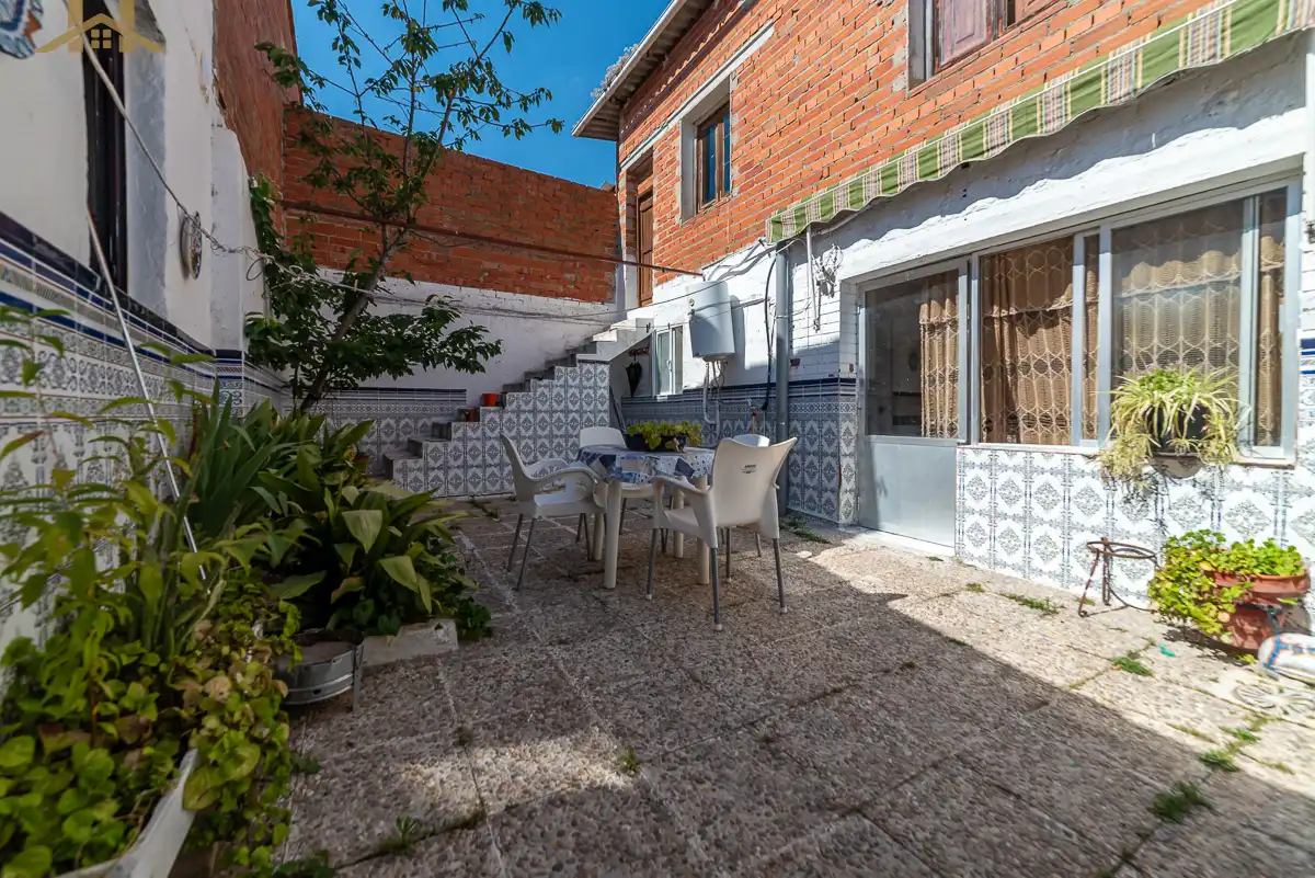 Terrassa de Casa adosada en venda en Carranque amb Calefacció, Forn i Balcó