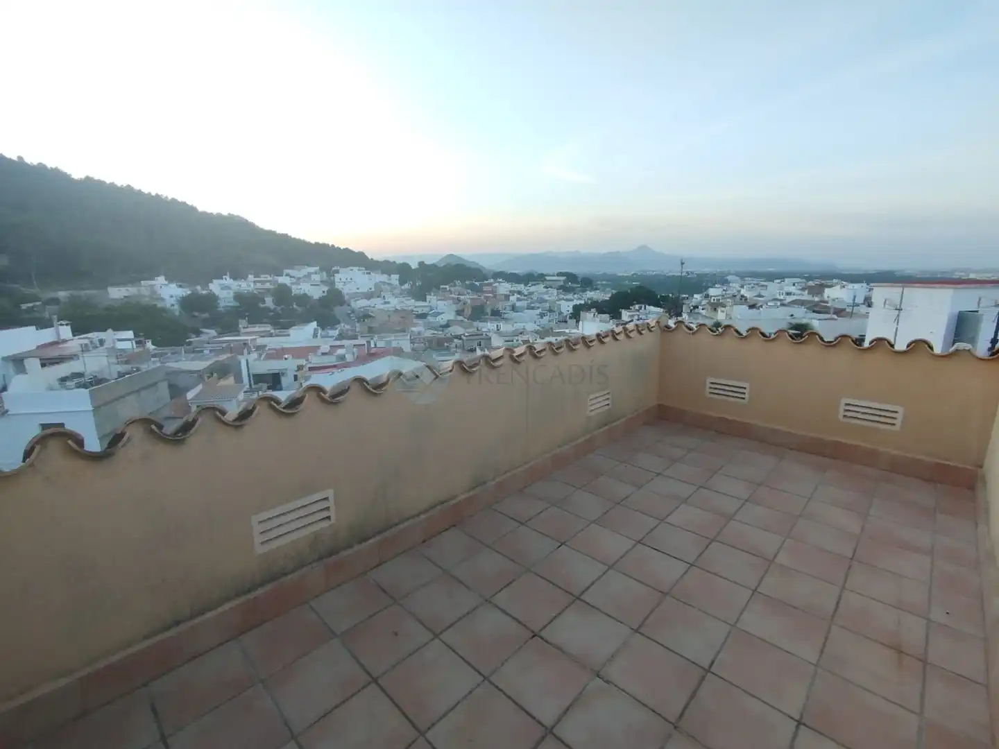 Terraza de Casa adosada en venta en Oliva con Terraza