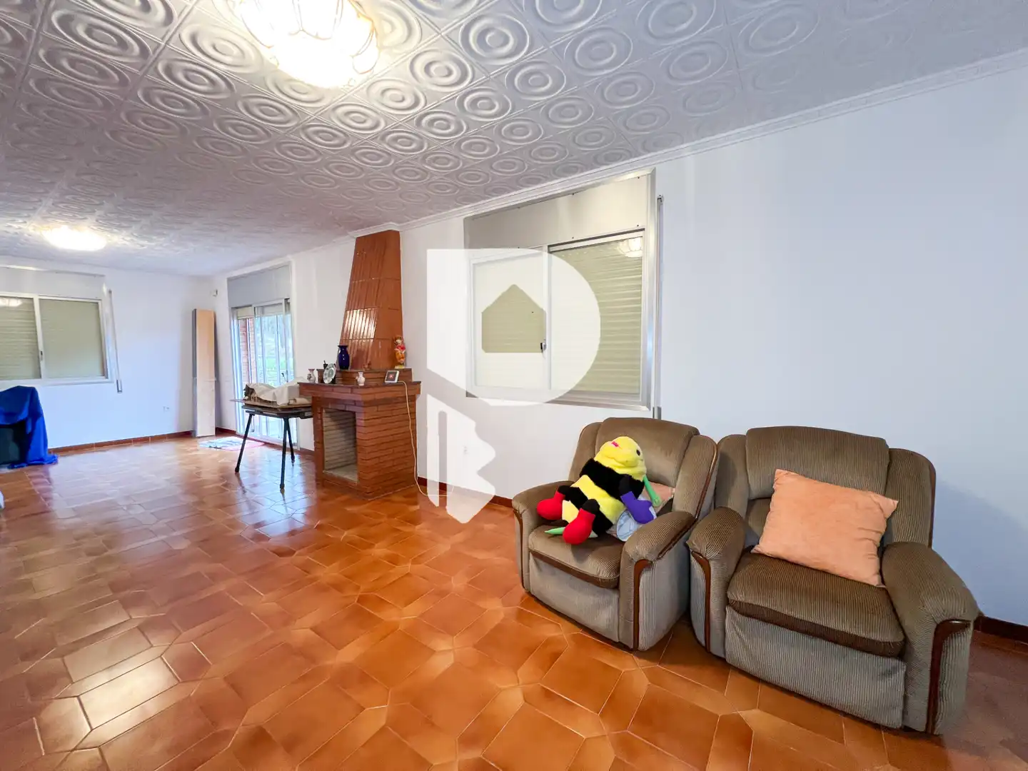 Sala d'estar de Casa o xalet en venda en Vallirana amb Aire condicionat, Calefacció i Jardí privat