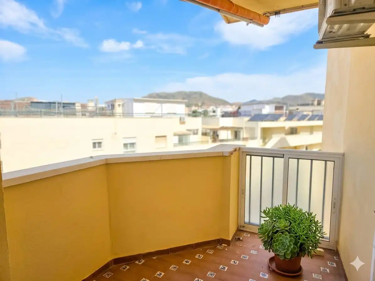 Terrasse von Wohnung zum Verkauf in Rincón de la Victoria mit Klimaanlage, Terrasse und Möbliert