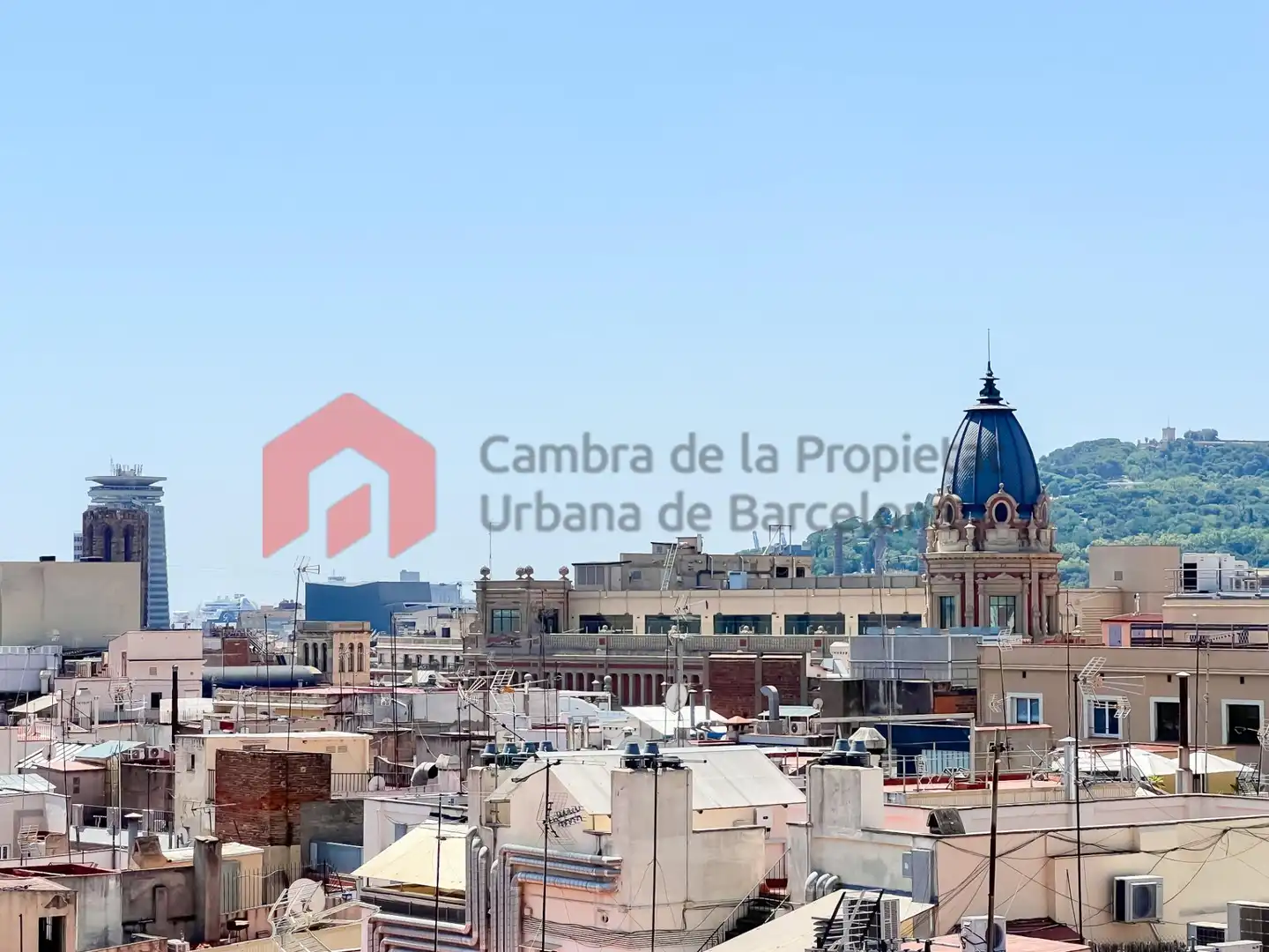 Vista exterior de Ático en venta en Barcelona con Parquet, Terraza y Balcón