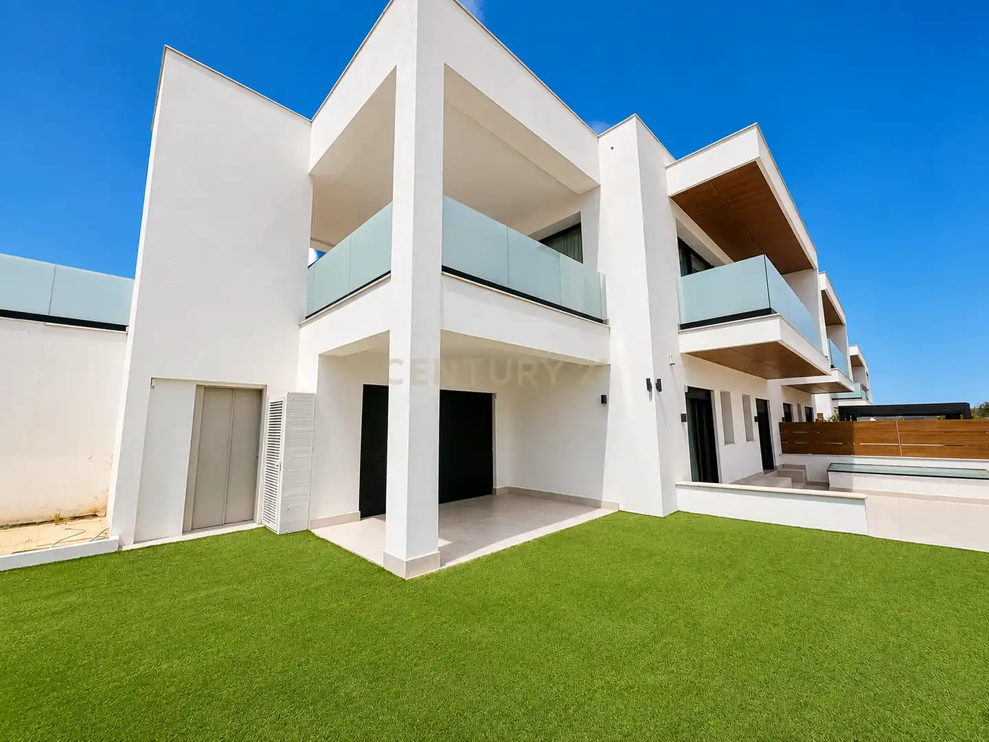 Vista exterior de Casa o xalet de lloguer en Santa Eulària des Riu amb Aire condicionat, Jardí privat i Traster