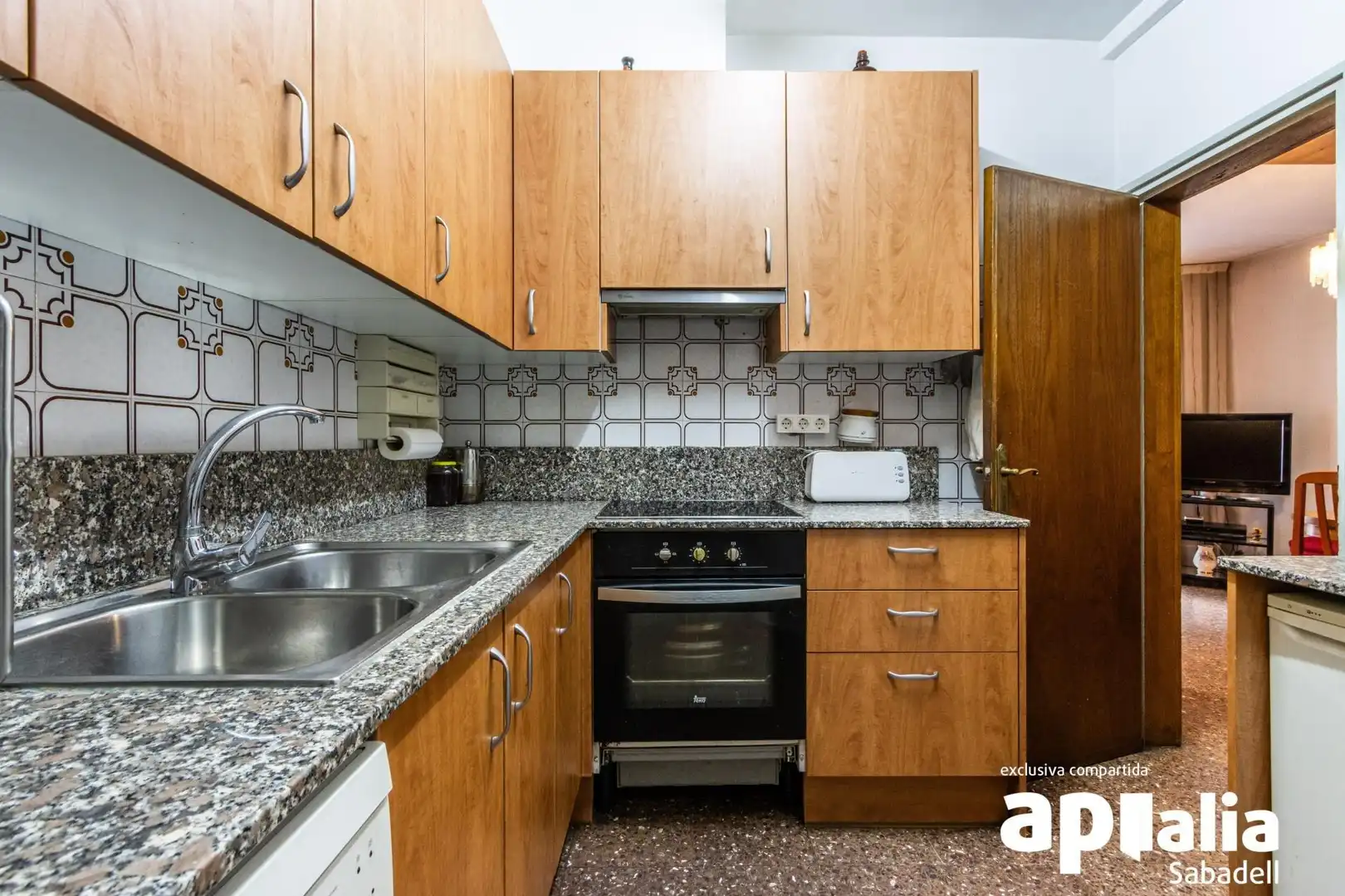 Flat with terrace for sale in Centre - Sant Oleguer, imagen 7