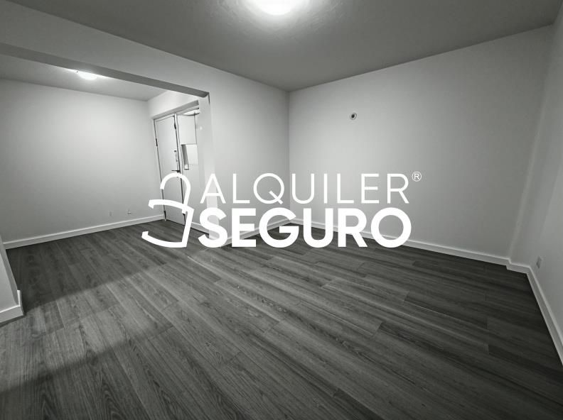 Bedroom of Flat to rent in  Madrid Capital  with Air Conditioner, Heating and Terrace