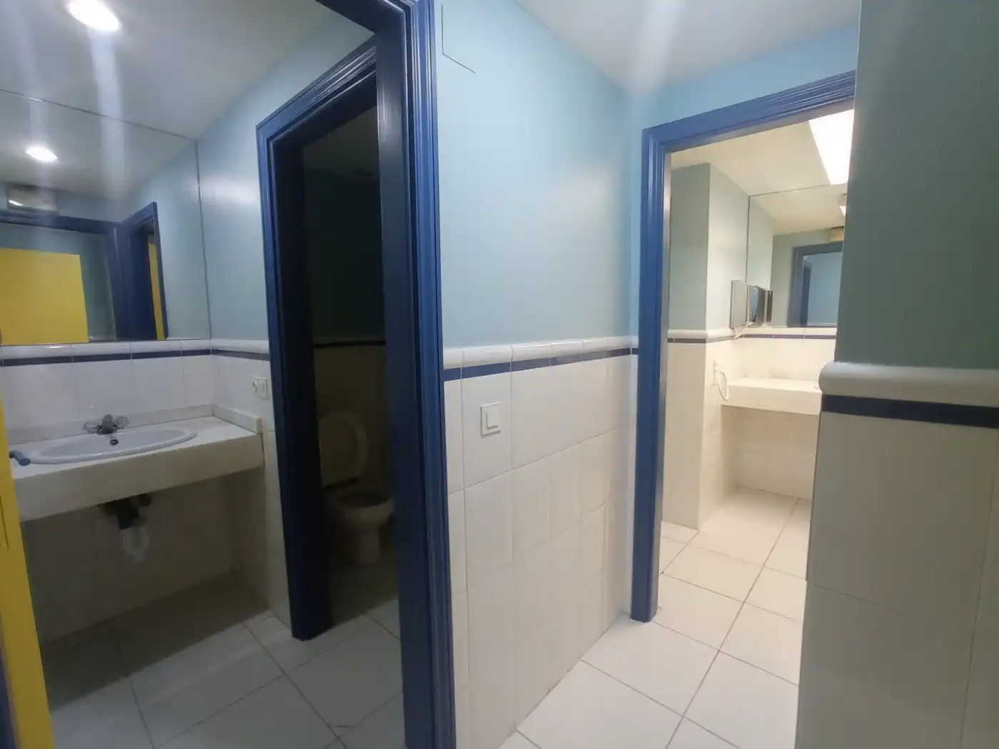 Badezimmer von Büro zum Verkauf in Valladolid