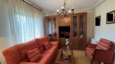 Foto 3 von Haus oder Chalet zum Verkauf in Lugar la Pandiella, Parroquias Sur - La Manjoya, Oviedo