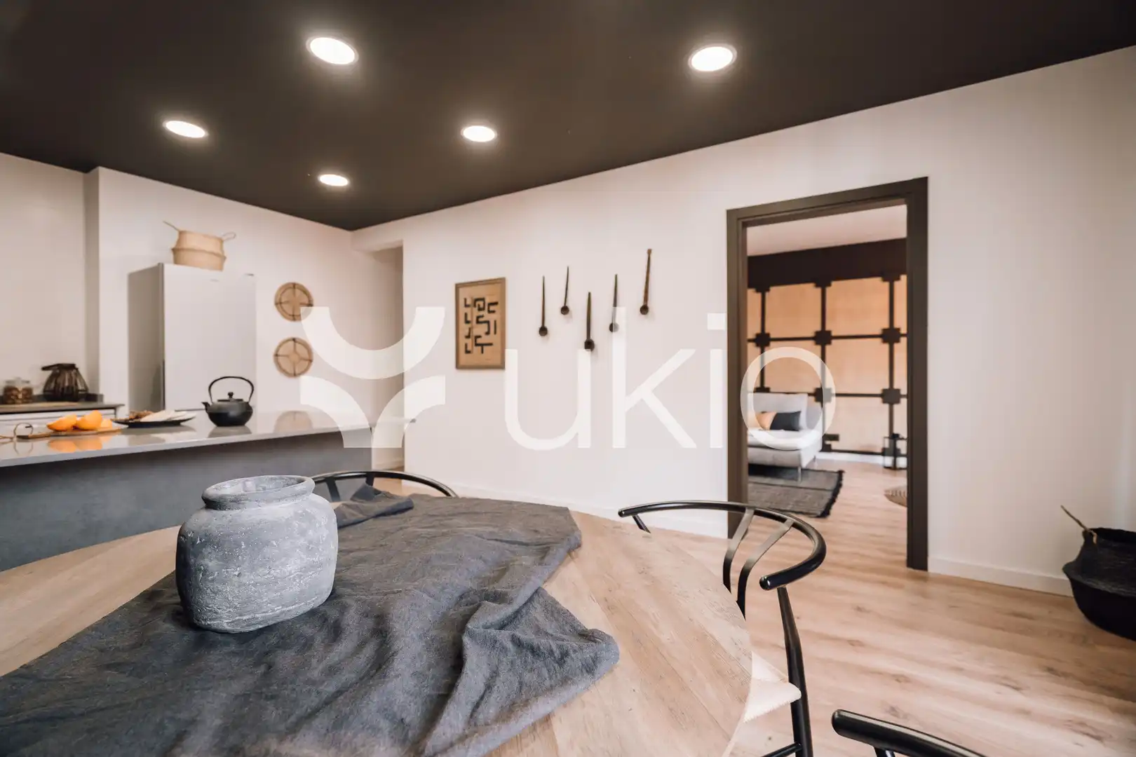 Dormitori de Apartament de lloguer en Barcelona amb Aire condicionat, Calefacció i Moblat
