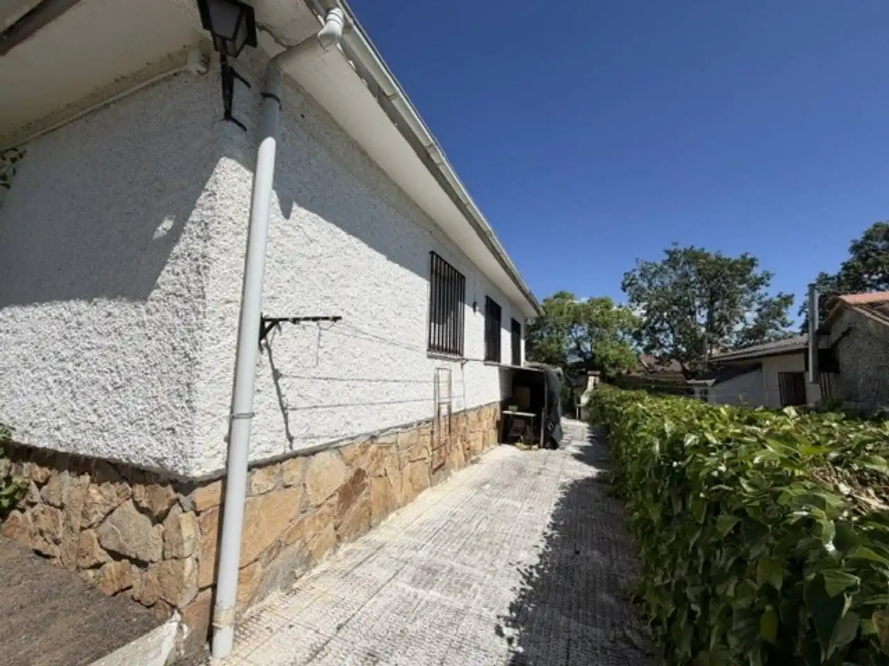 Vista exterior de Casa o chalet en venta en Buitrago del Lozoya con Calefacción, Jardín privado y Terraza