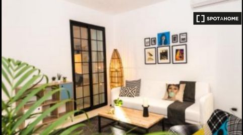Apartamento de 2 dormitorios en alquiler en Embajadores, Madrid, image 2