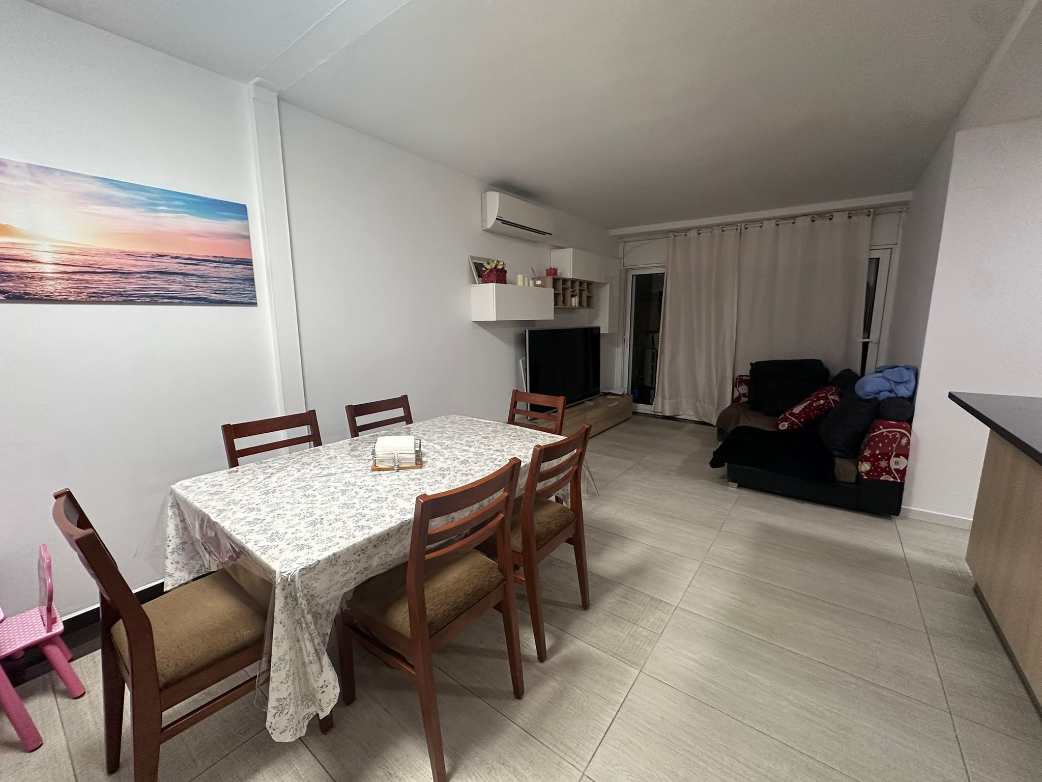 Living room of Flat for sale in L'Hospitalet de Llobregat  with Balcony