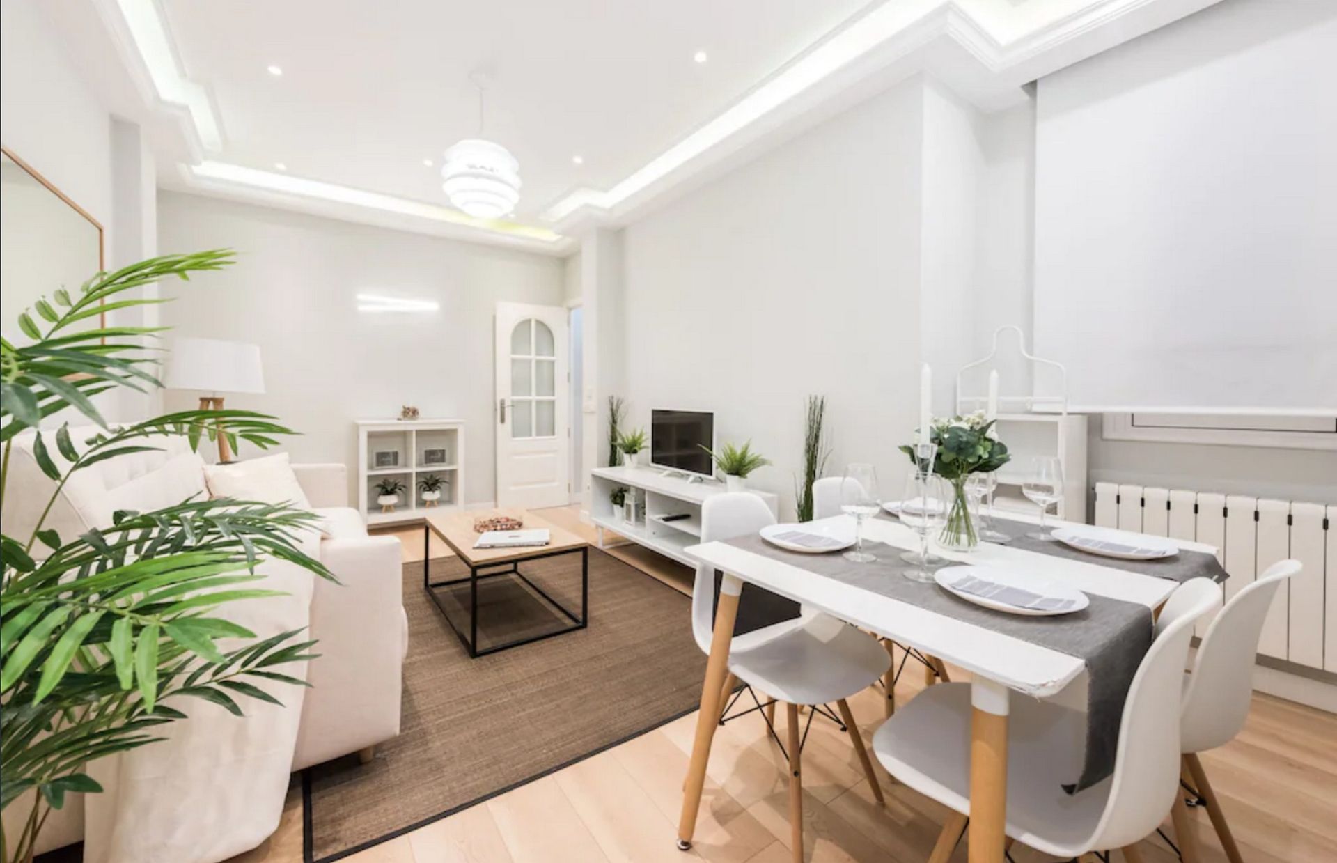 Living room of Flat to rent in Vic  with Air Conditioner, Furnished and Microwave