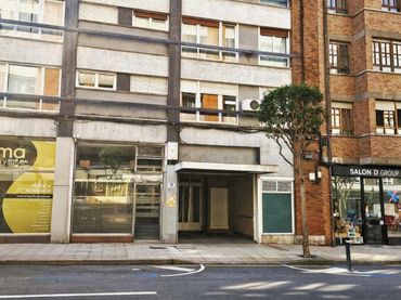 Local comercial en venda a Calle de Asturias