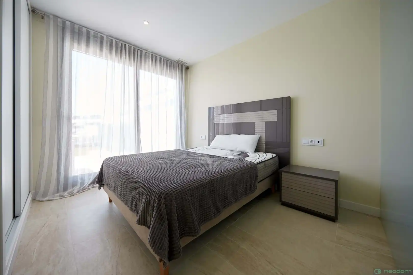 Dúplex en venda a Golf Bahía, imagen 15