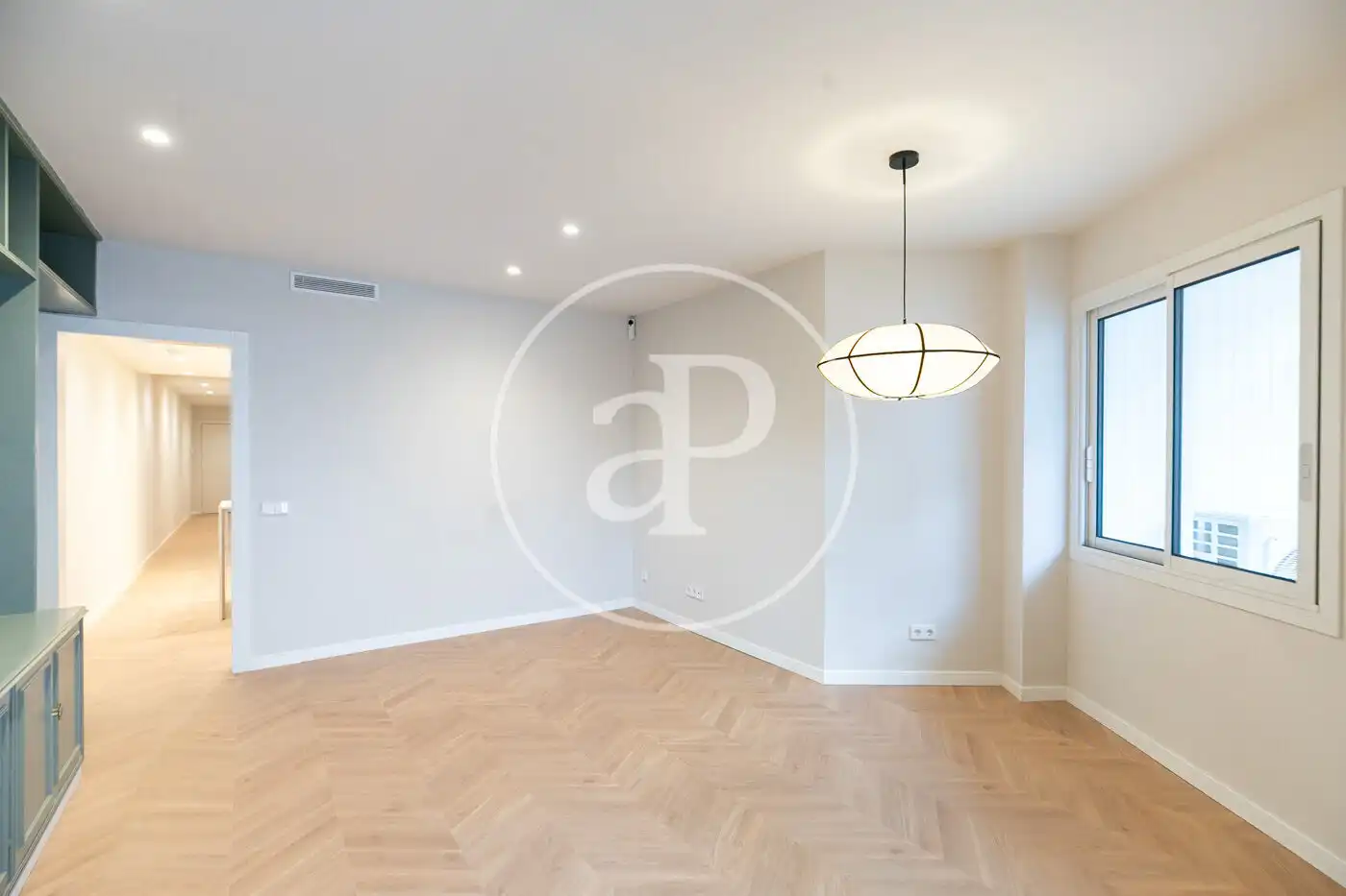 Sala d'estar de Pis en venda en Barcelona amb Aire condicionat, Calefacció i Terrassa