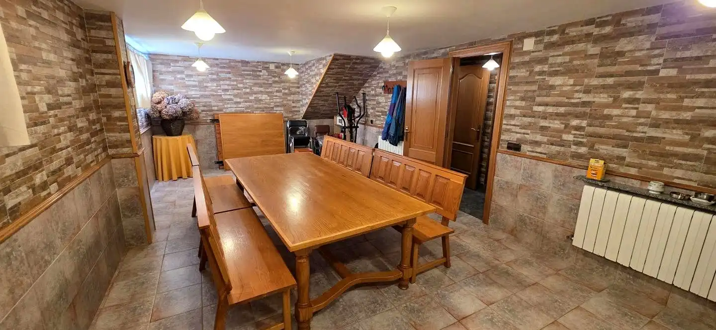 Dining room of Houses for sale in Valdés - Luarca  with Heating, Private garden and Parquet flooring