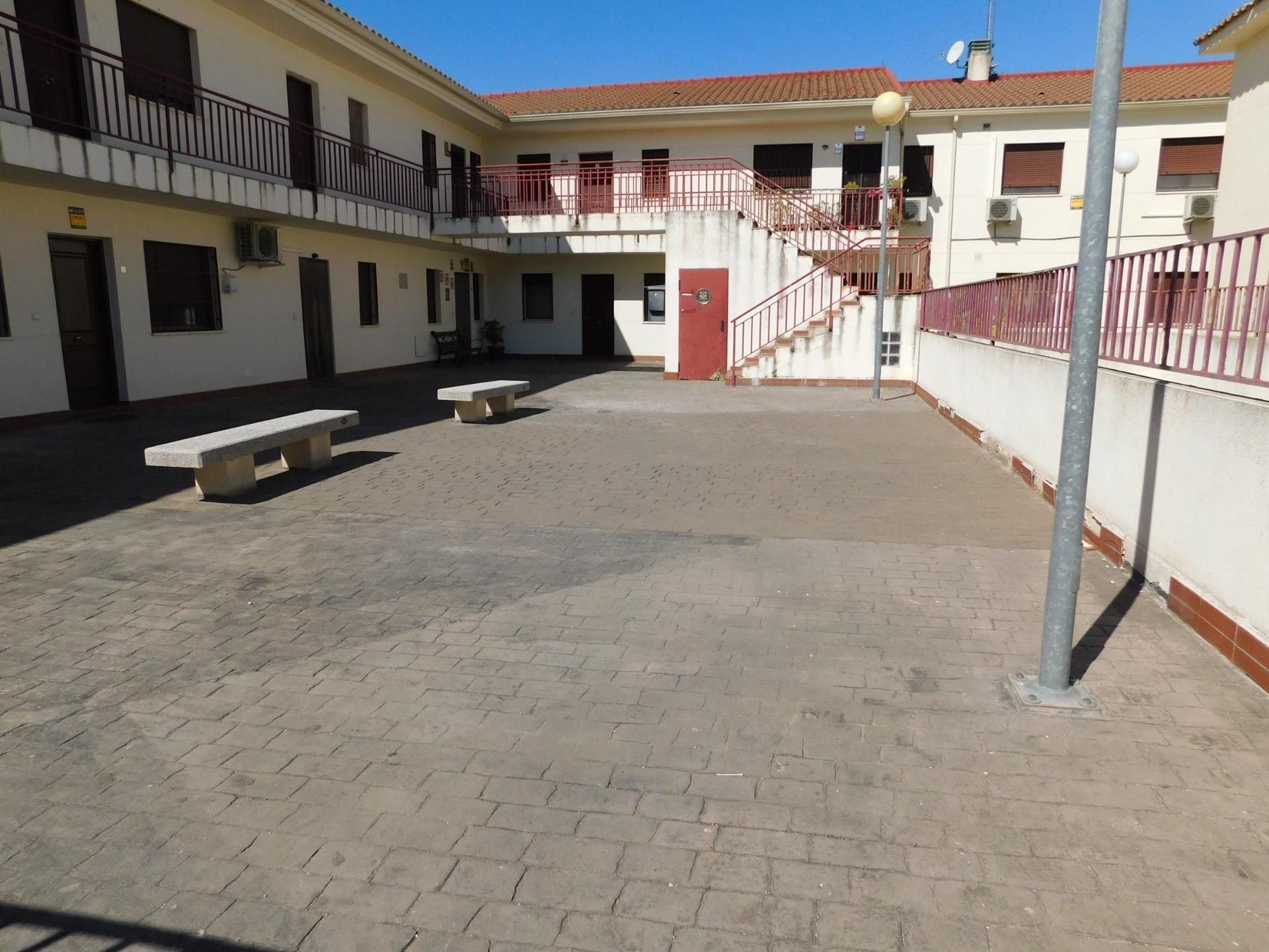 Parking of Planta baja for sale in Esquivias  with Storage room