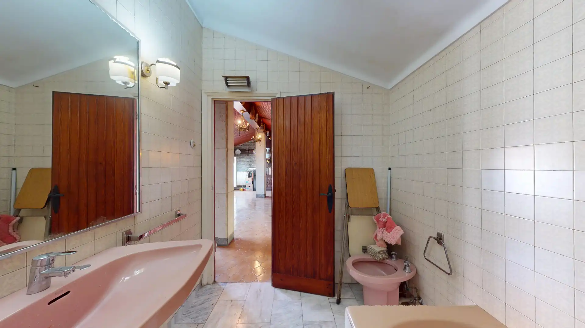 Bathroom of Flat for sale in Barakaldo   with Terrace, Washing machine and Balcony