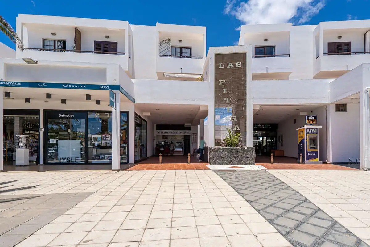 Vista exterior de Dúplex en venta en Teguise con Piscina comunitaria