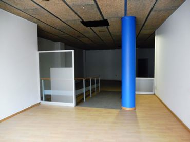Local comercial de lloguer a Centre Vila