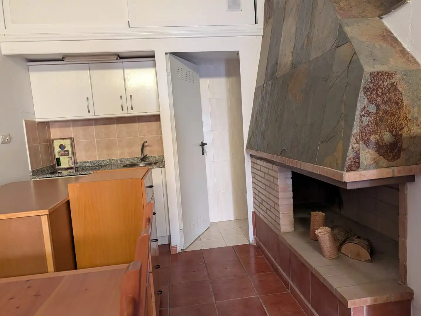 Cocina de Local en venta en Ezcaray con Calefacción y Amueblado