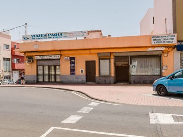 Local comercial en venda a AVENIDA DE CARLOS V 32