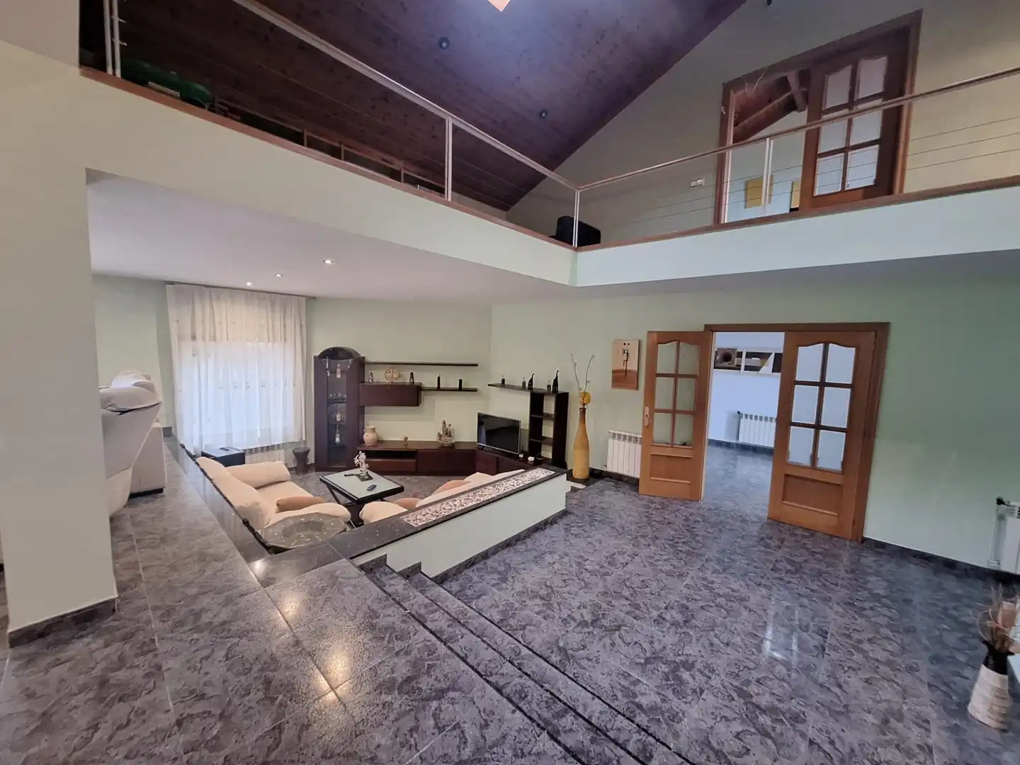 Sala d'estar de Finca rústica en venda en Castellar del Vallès amb Terrassa, Traster i Balcó