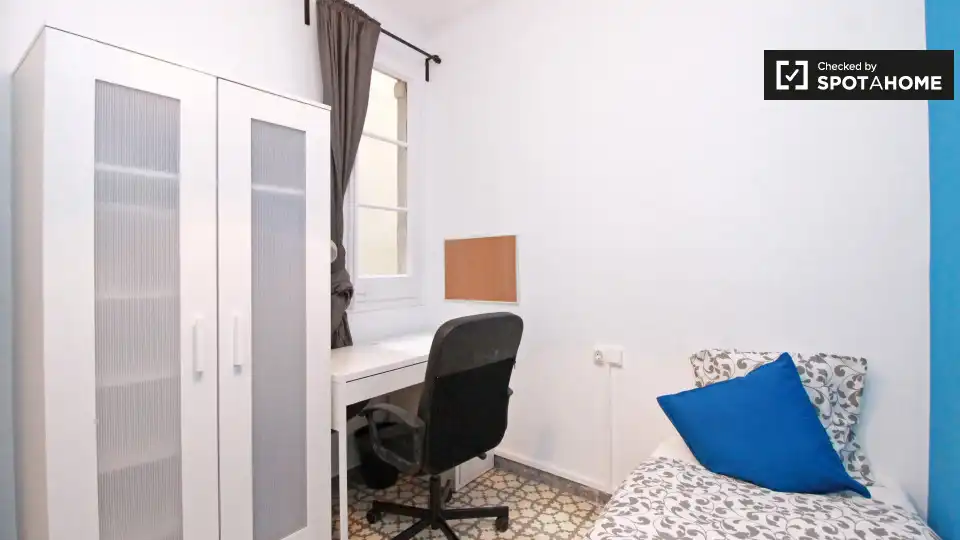 Room in El Poble Sec - Parc de Montjuïc