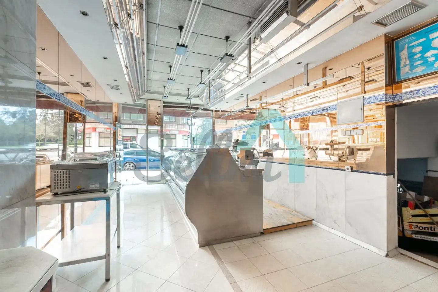 Local comercial de lloguer a Cervantes