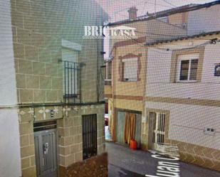 Exterior view of House or chalet for sale in Torreorgaz