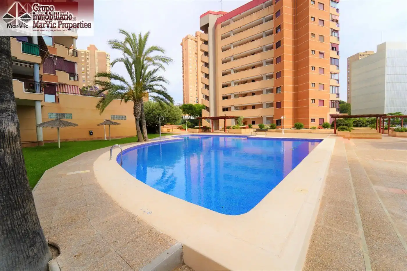 Pis en venda a Calle ACTOR LUIS PRENDES, Playa Poniente