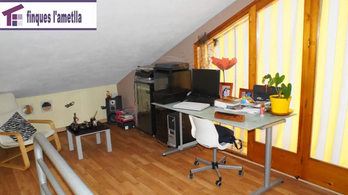 Habitación de Casa o chalet en venta en Bigues i Riells del Fai con Calefacción, Jardín privado y Parquet