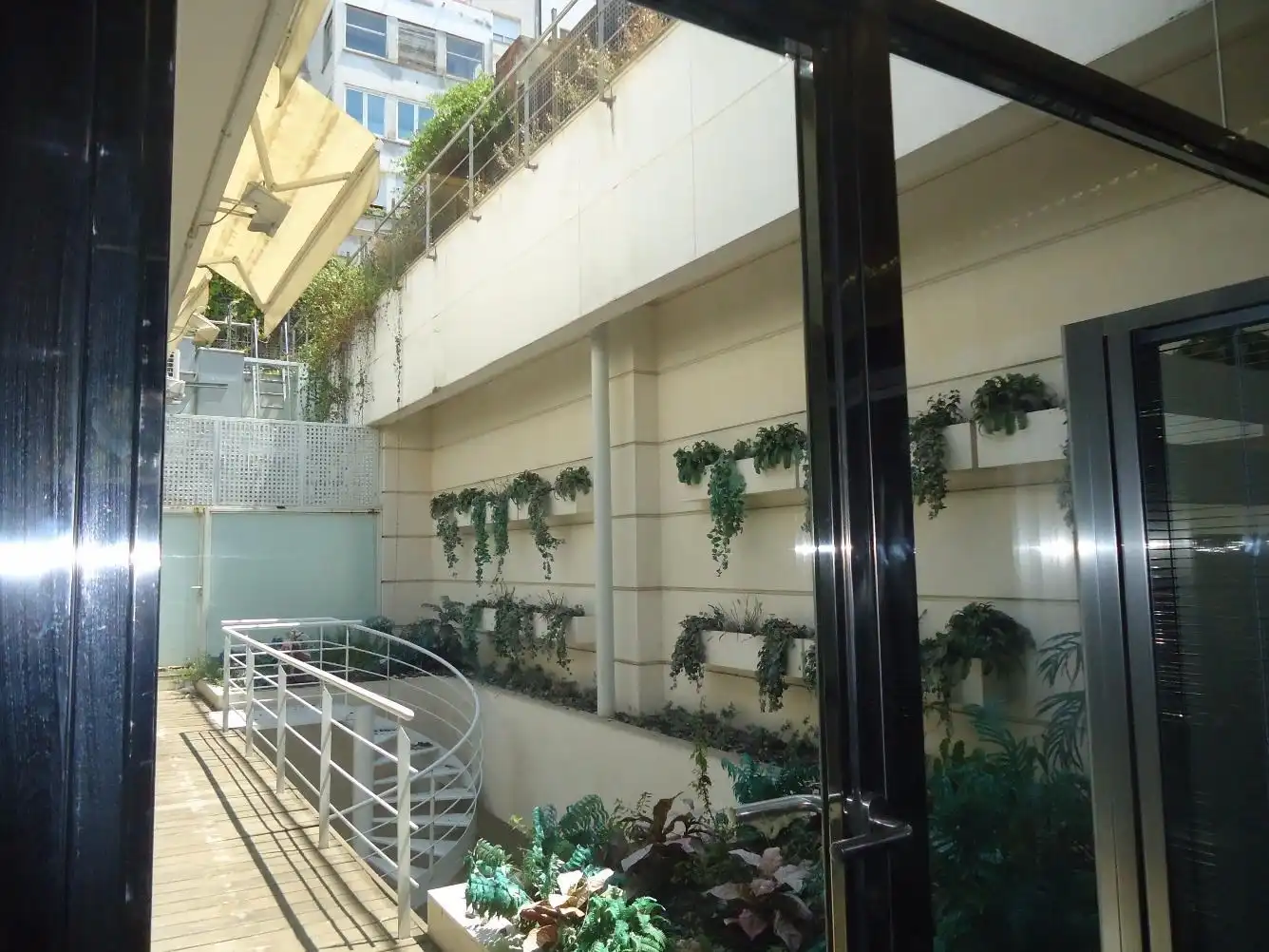 Terraza de Oficina en venta en Barcelona con Aire acondicionado, Calefacción y Amueblado