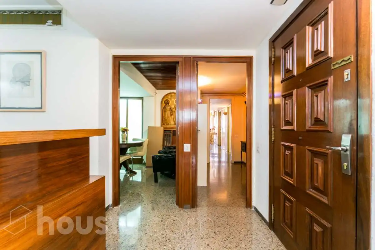 Piso en venta en Passeig del Comte d'Ègara, Barri del Centre