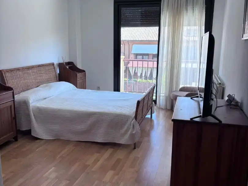 Dormitori de Casa o xalet per a compartir en Brunete amb Aire condicionat, Calefacció i Jardí privat