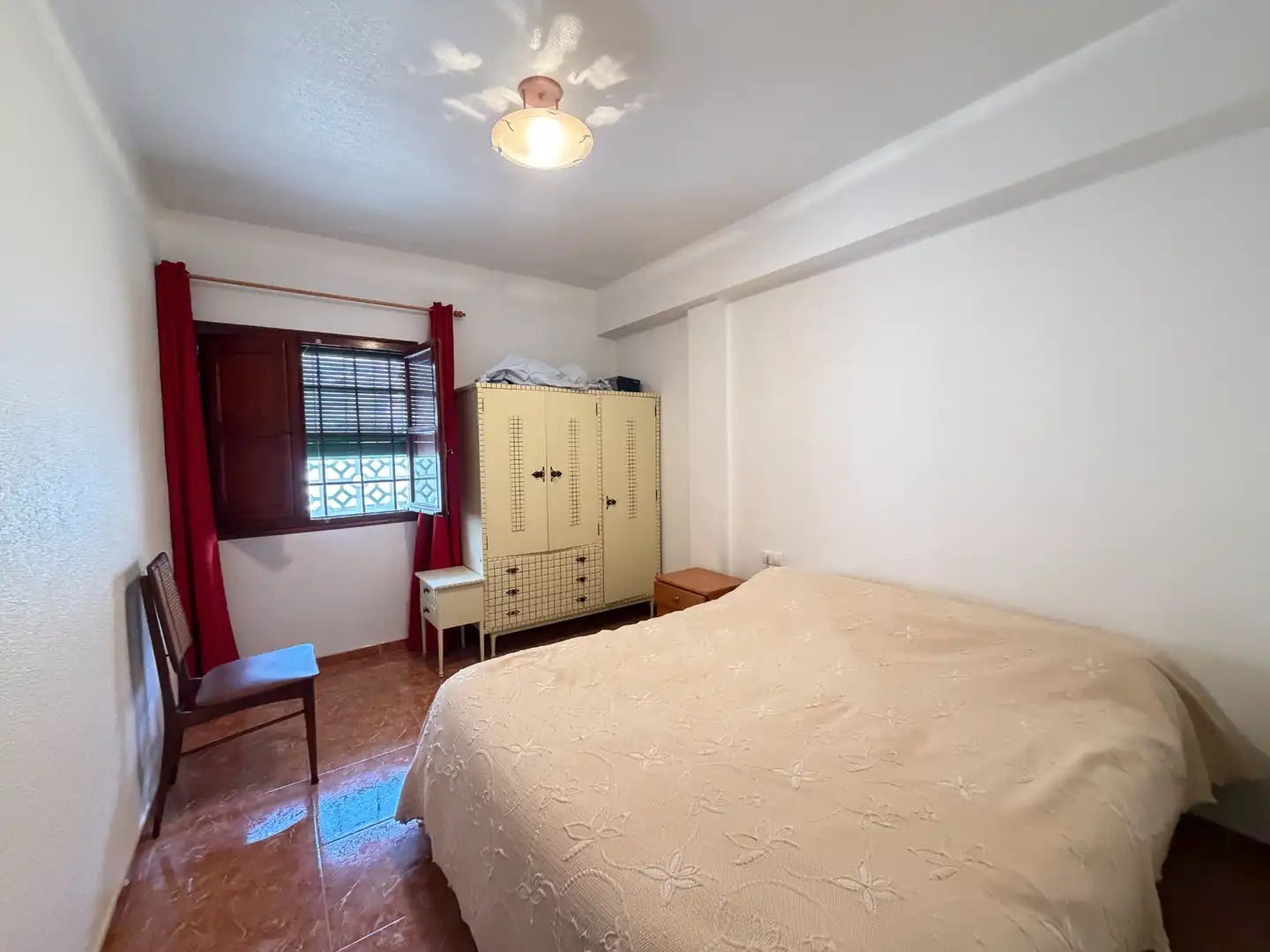 Habitación de Piso en venta en Carlet con Terraza, Trastero y Amueblado