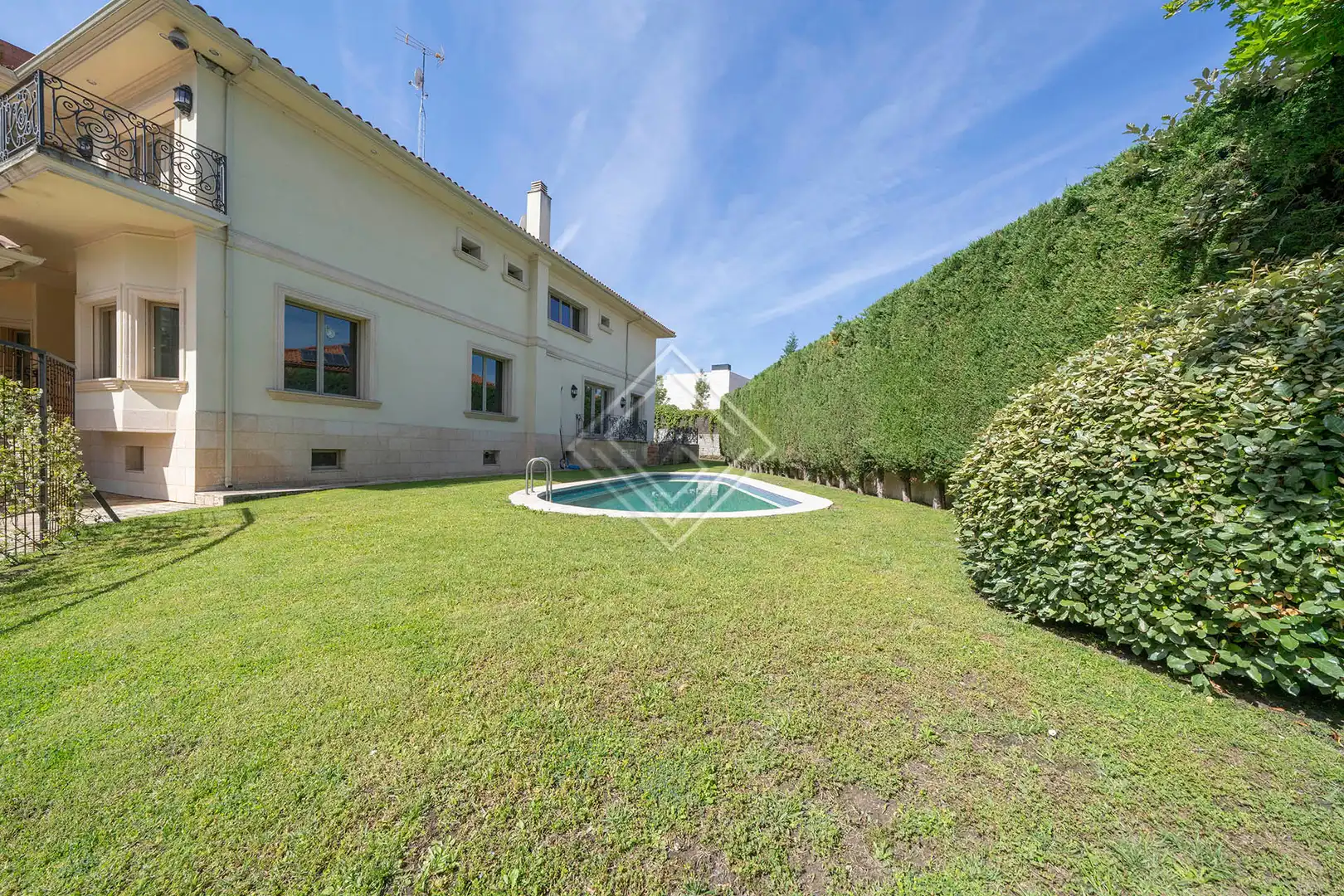 Jardín de Casa o chalet en venta en Madrid con Aire acondicionado, Calefacción y Jardín privado