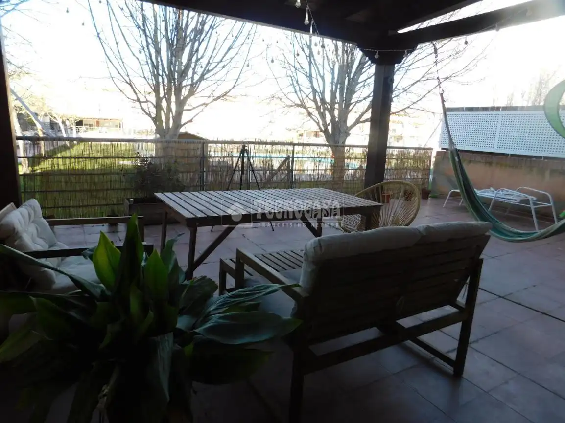 Terrasse von Einfamilien-Reihenhaus zum Verkauf in Villanueva de Gállego