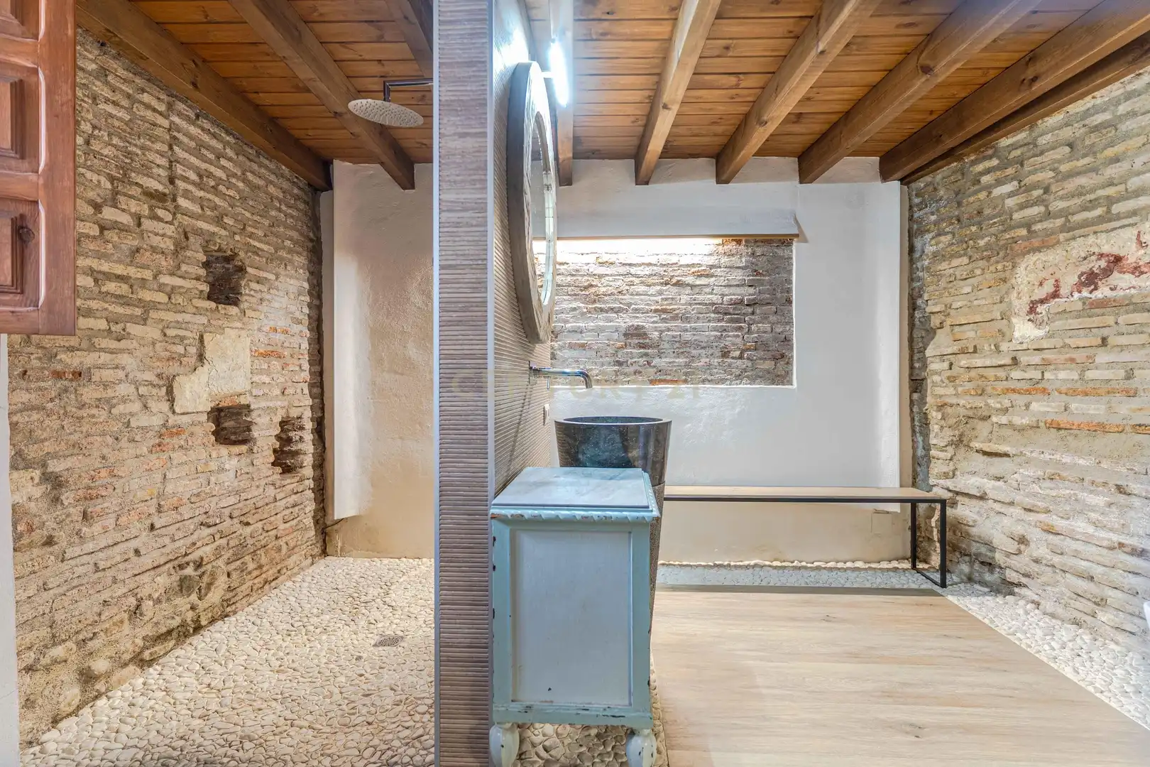 Houses for sale in Granada  with Balcony