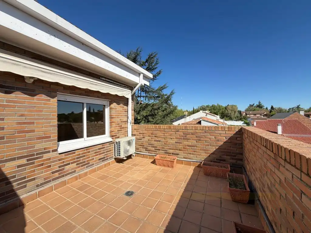 Terrassa de Casa adosada en venda en Majadahonda