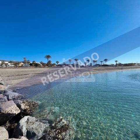 Casa adosada en Venta en Calle Albanchez, 14 en Balanegra